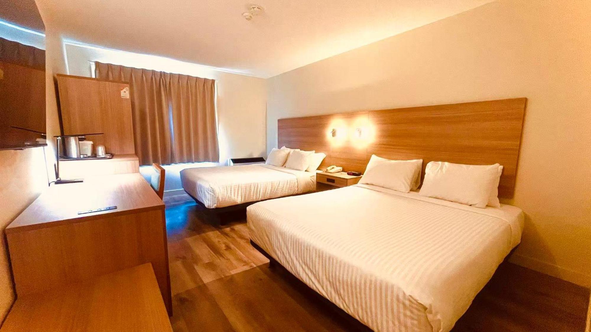 Queen Room with Two Queen Beds - Non-Smoking